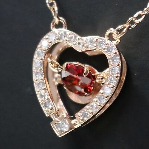 古典珠宝首饰设计中的多彩风情 黄金与彩色钻石的巧妙融合